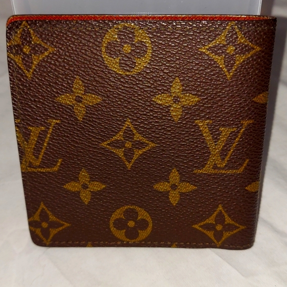 Authentic Louis Vuitton - Men’s LV Canvas Monogram Bifold Wallet - Picture 2 of 11